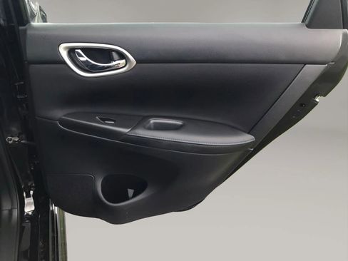 Used 2019 Nissan Sentra SR FWD image 47