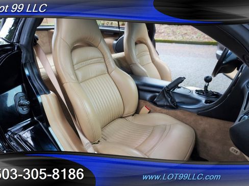 Used 2004 Chevrolet Corvette Coupe w/ Preferred Equipment Group image 16