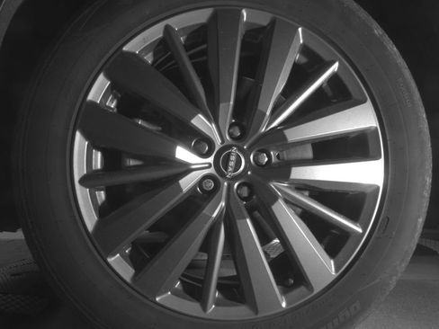 Used 2024 Nissan Pathfinder SL w/ SL Premium Package FWD image 11