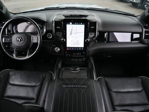 Used 2025 RAM 1500 Limited image 3