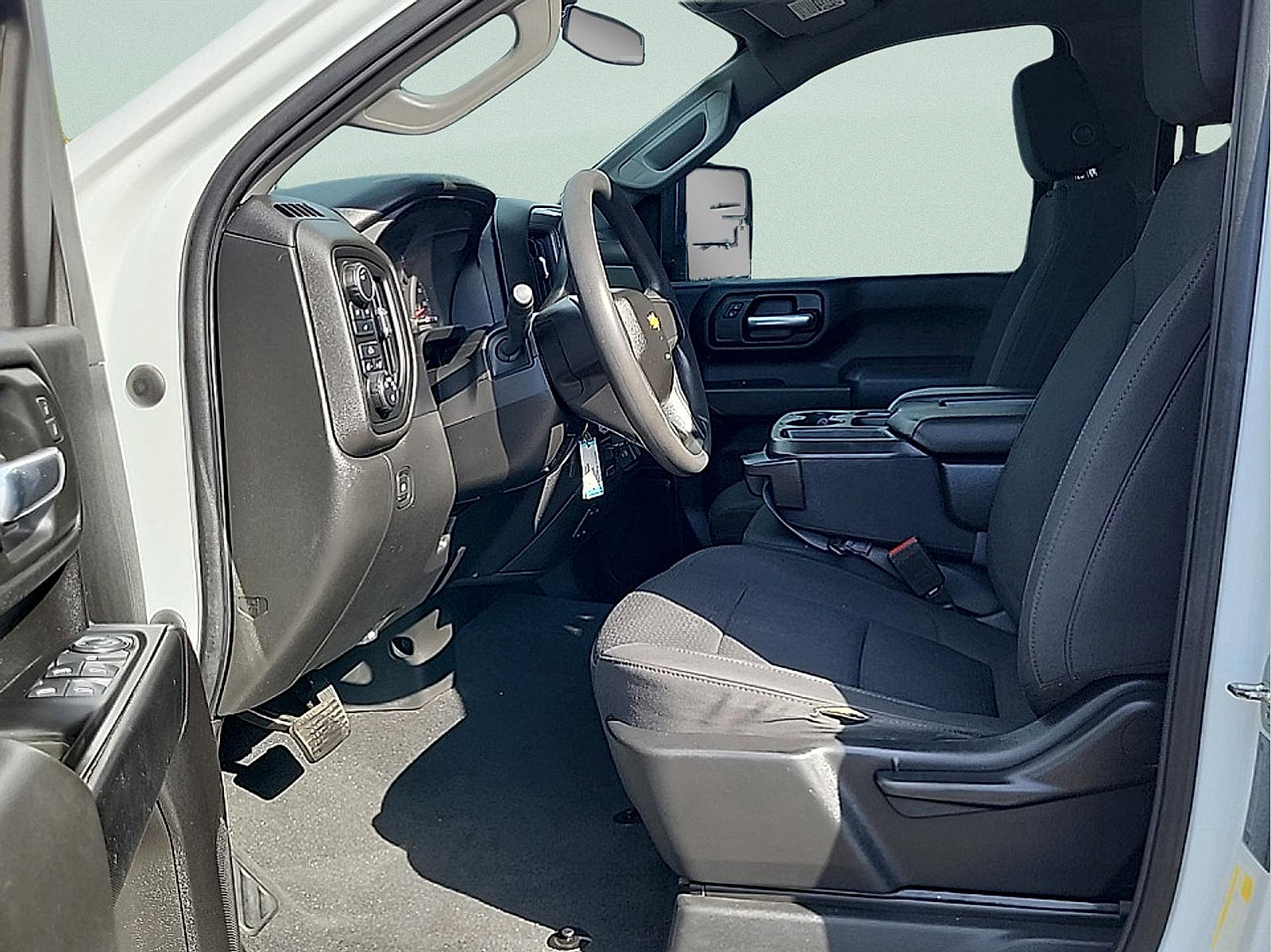 Used 2022 Chevrolet Silverado 2500 Custom w/ Custom Convenience Package AWD/4WD image 13