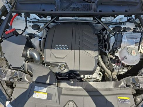 Used 2023 Audi Q5 Premium w/ Convenience Package AWD/4WD image 34