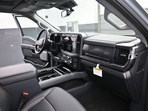 Used 2026 Ford F350 Lariat w/ Chrome Package image 5