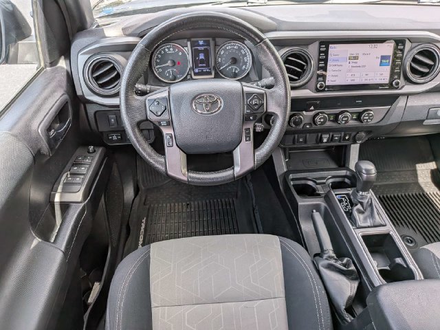 Used 2020 Toyota Tacoma TRD Off-Road AWD/4WD image 15