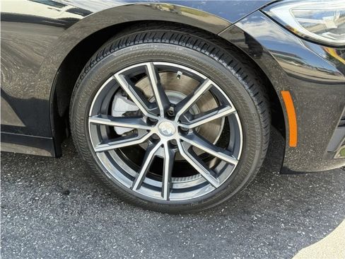 Used 2019 BMW 330i Sedan w/ Premium Package image 7