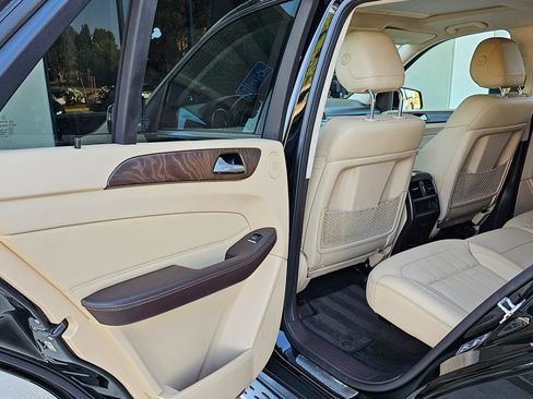 Used 2018 Mercedes-Benz GLE 350 image 16