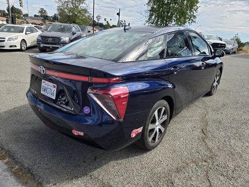 Used 2018 Toyota Mirai FWD image 14