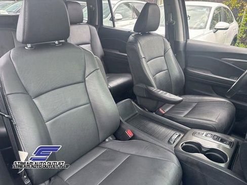 Used 2022 Honda Pilot Special Edition image 8