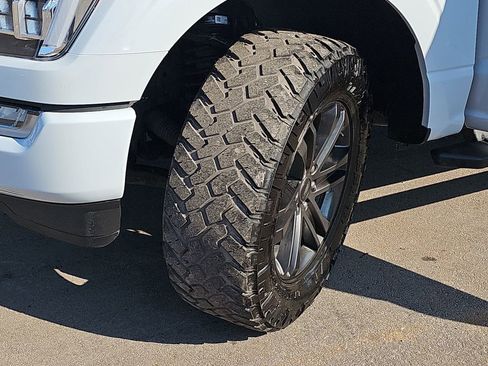 Used 2022 Ford F150 XLT w/ Equipment Group 302A High image 36