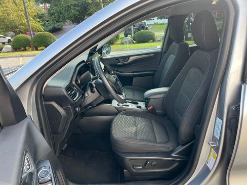 Used 2023 Ford Escape Active w/ Tech Pack #1 AWD/4WD image 18