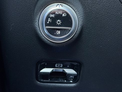 Used 2023 Mercedes-Benz C 300 Sedan image 31