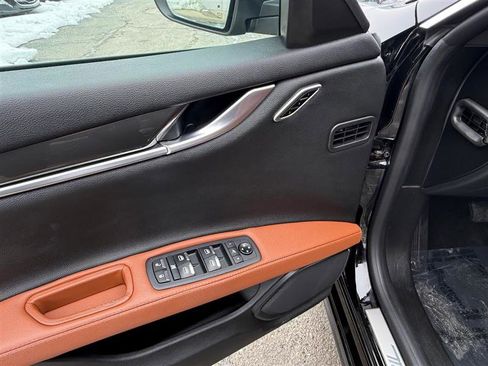 Used 2019 Maserati Ghibli RWD image 22