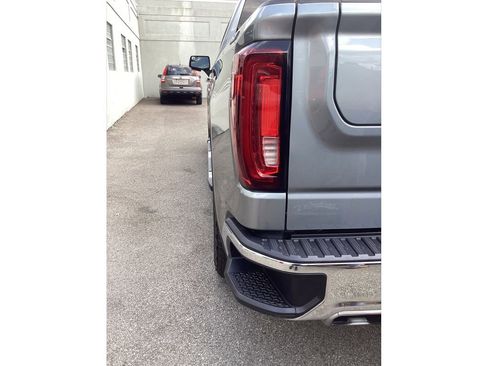 Used 2023 GMC Sierra 1500 SLT w/ SLT Premium Package AWD/4WD image 29