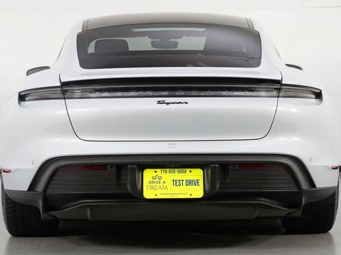 Used 2023 Porsche Taycan image 11