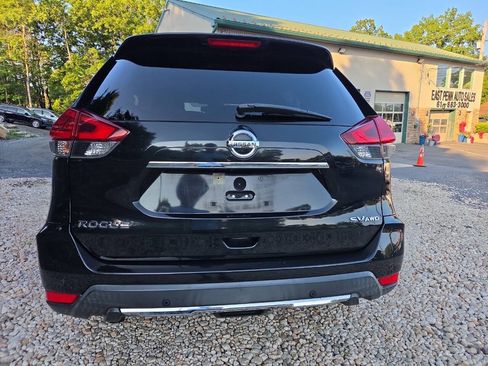Used 2019 Nissan Rogue SV AWD/4WD image 6