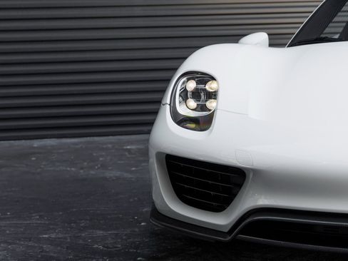 Used 2015 Porsche 918 Spyder AWD/4WD image 49