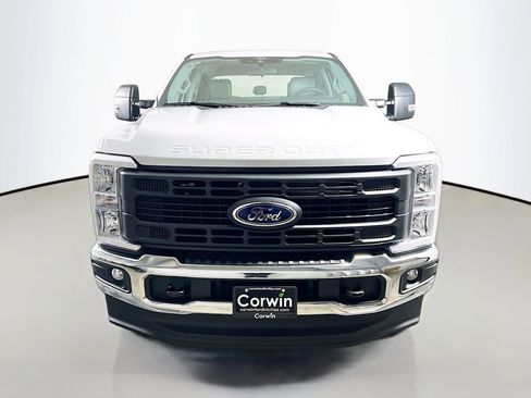 New 2026 Ford F350 XL w/ XL Chrome Package image 4