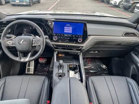 New 2026 Lexus TX 500h AWD image 11