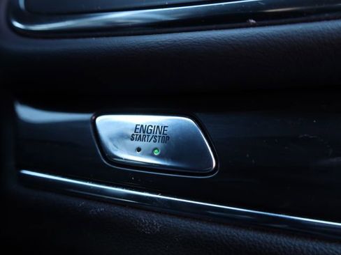 Used 2023 Buick Enclave Essence AWD/4WD image 27