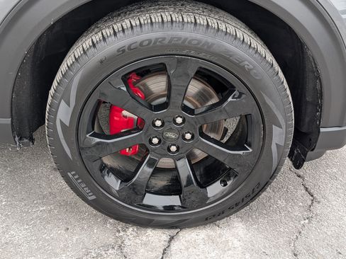 Certified 2024 Ford Explorer ST w/ Equipment Group 401A image 9