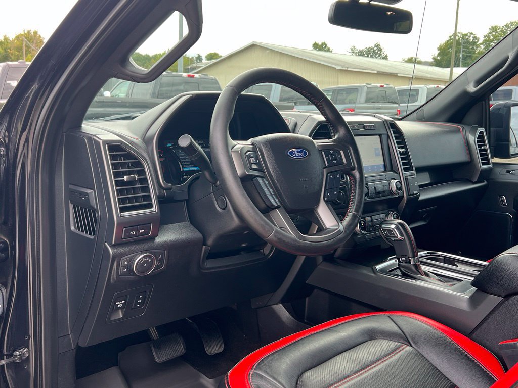 Used 2019 Ford F150 Lariat w/ Equipment Group 502A Luxury AWD/4WD image 13