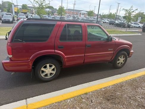 Used 1998 Oldsmobile Bravada AWD w/ Value Pkg image 10
