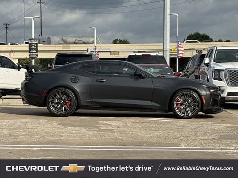 Used 2024 Chevrolet Camaro ZL1 RWD image 5