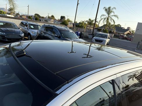 Used 2013 Ford Edge SEL FWD image 13