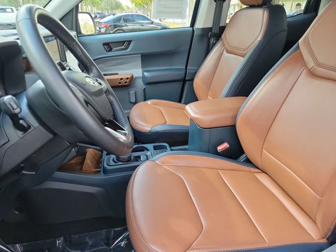 Used 2023 Ford Maverick Lariat image 22