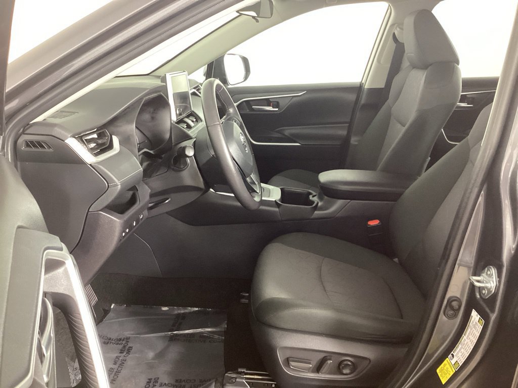 Used 2024 Toyota RAV4 XLE w/ Convenience Package AWD/4WD image 10
