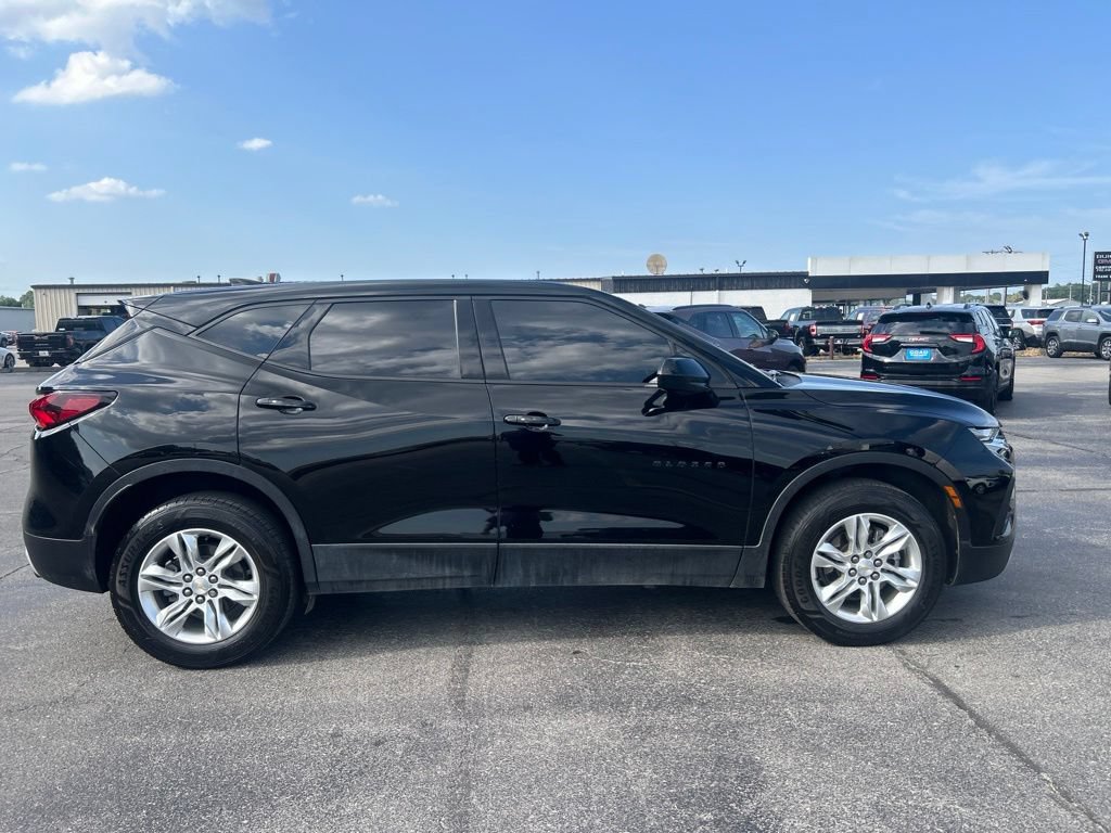 Used 2021 Chevrolet Blazer LT FWD image 2