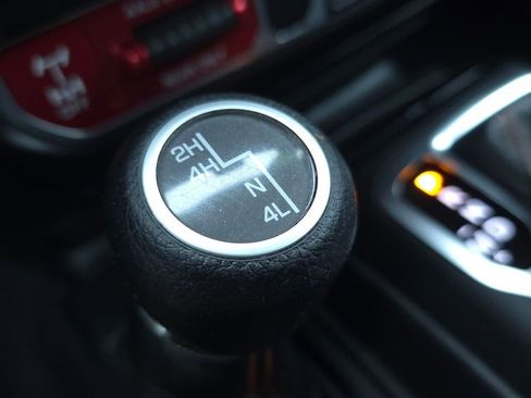 Used 2020 Jeep Gladiator Mojave image 37