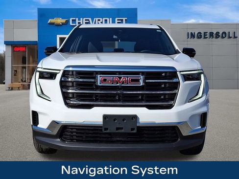 Used 2025 GMC Acadia Elevation image 3