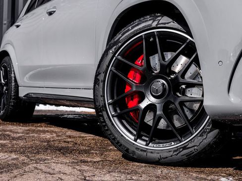 New 2026 Mercedes-Benz GLE 63 AMG S image 7