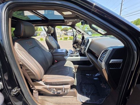 Used 2016 Ford F150 King Ranch w/ Equipment Group 601A Luxury AWD/4WD image 17