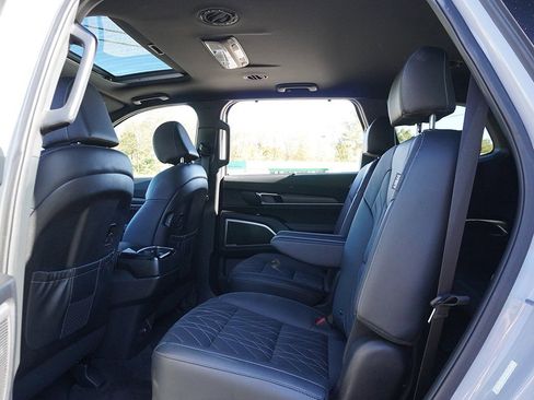 Used 2024 Kia Telluride EX X-Line image 39