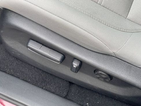 Used 2019 Honda CR-V EX image 7