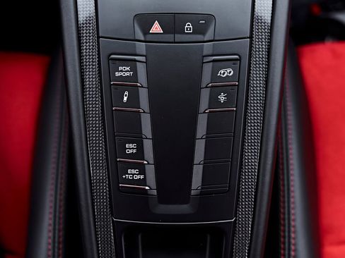 Used 2019 Porsche 911 GT2 RS RWD image 83