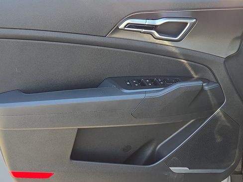 New 2026 Kia Sportage S image 15