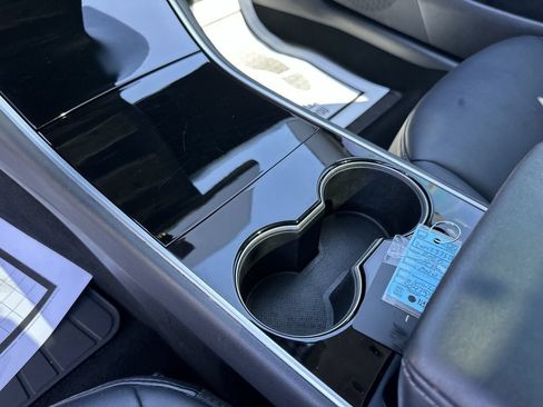 Used 2020 Tesla Model 3 RWD image 29