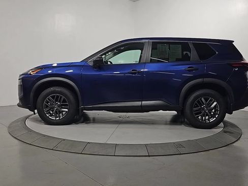 Certified 2023 Nissan Rogue S AWD/4WD image 2