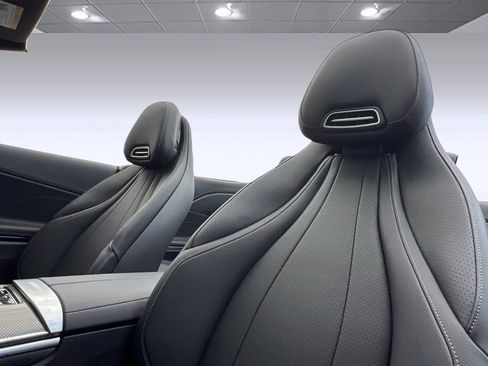 New 2025 Mercedes-Benz CLE 300 4MATIC Cabriolet image 18