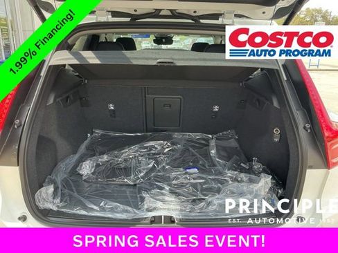 New 2026 Volvo XC40 B5 Ultra w/ Protection Package Premier AWD/4WD image 12