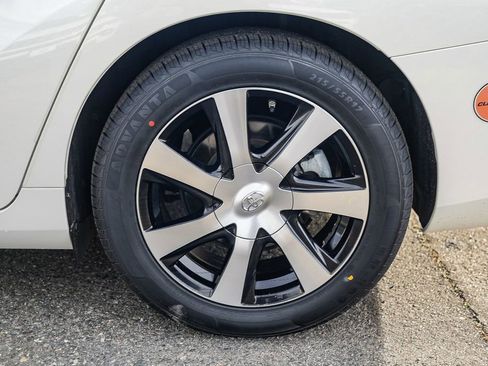 Used 2020 Toyota Mirai image 12