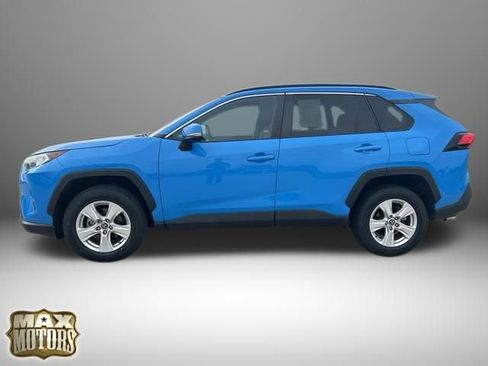 Used 2021 Toyota RAV4 XLE FWD image 4