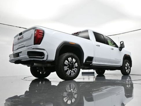 New 2026 GMC Sierra 2500 Denali w/ Denali Reserve Package image 43