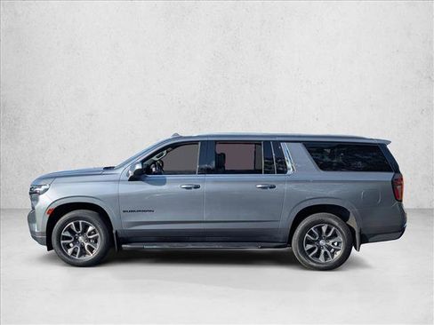 Used 2021 Chevrolet Suburban LT image 6