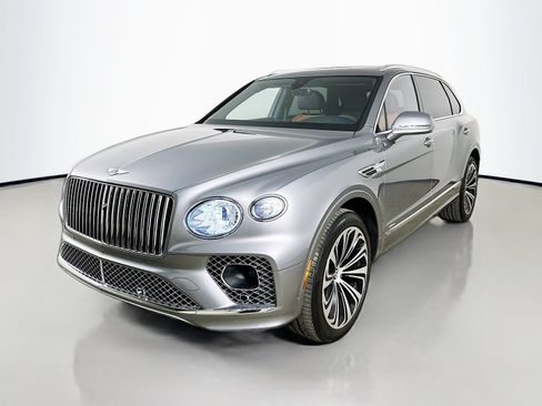 Used 2023 Bentley Bentayga Extended Wheelbase AWD/4WD image 7
