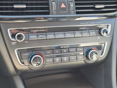 Used 2018 Kia Optima EX image 25