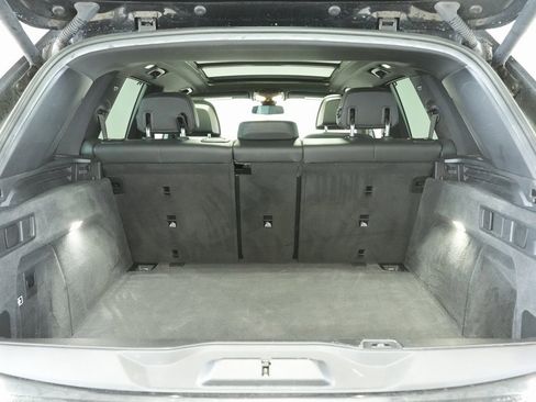 Used 2019 BMW X5 xDrive50i w/ M Sport Package image 17